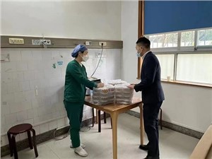 華逸府醫(yī)療系統(tǒng)項(xiàng)目自制甜品溫暖醫(yī)護(hù)職工！
